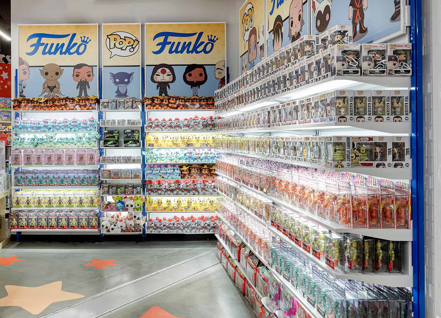 Toys "R" Us shelves with lighting