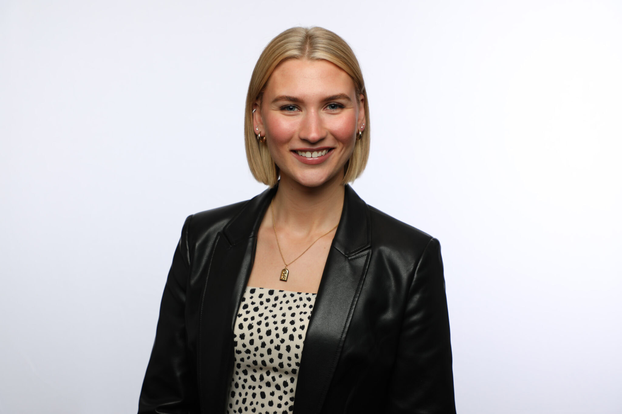 Claire Lawrenz