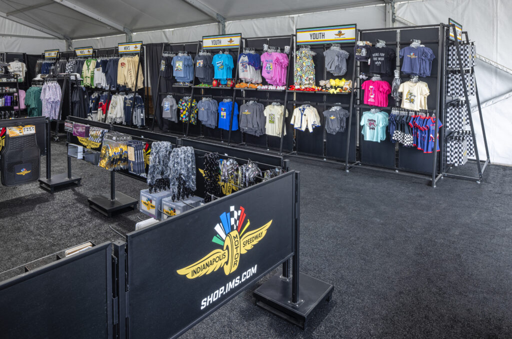 Indy 500 Indy 500 branded queue line